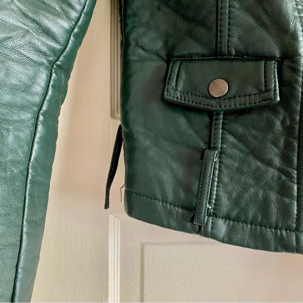 F21 /Forever21 green faux leather jacket - Picture 5 of 7